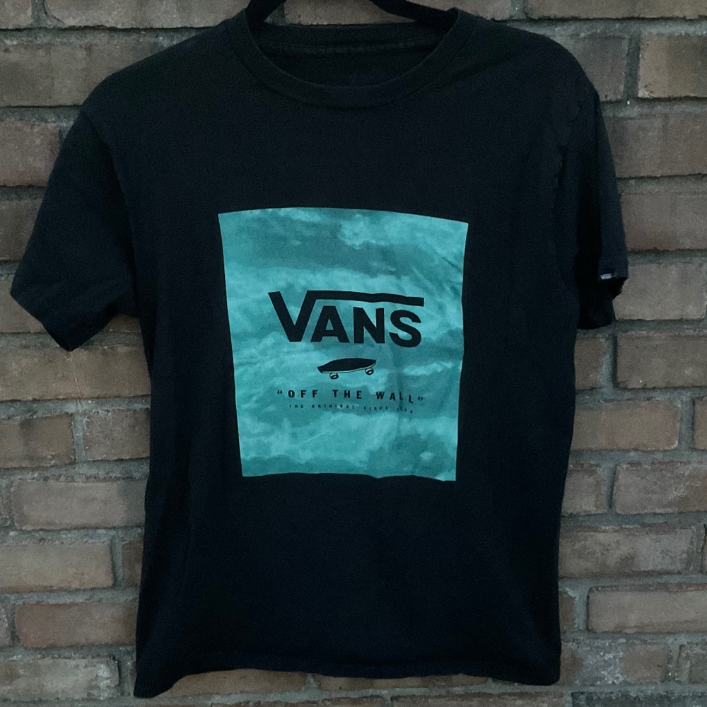 Just a classic Vans tshirt ☮️
